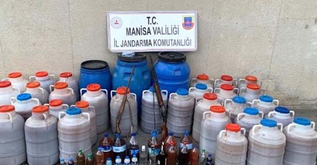 Jandarmanın baskın yaptığı evde 1.6 ton 'sahte şarap' ele geçirildi