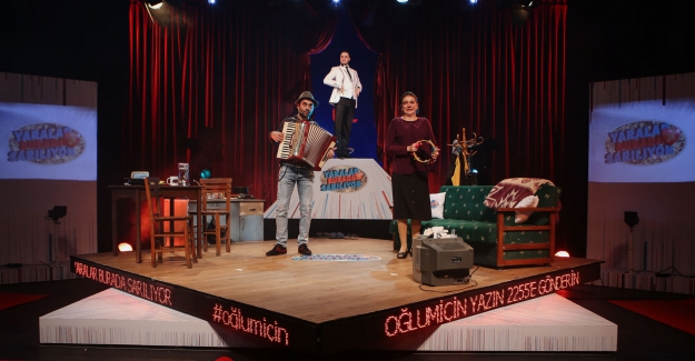 Nilüfer Kent Tiyatrosu "Kuş Öpücüğü" ile sahnede