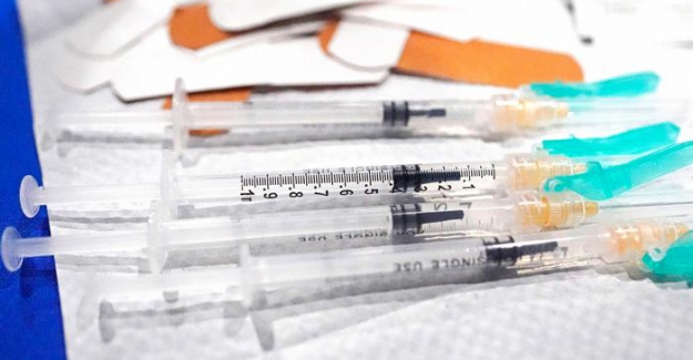 Almanların yüzde 44'ü aşı zorunluluğundan yana