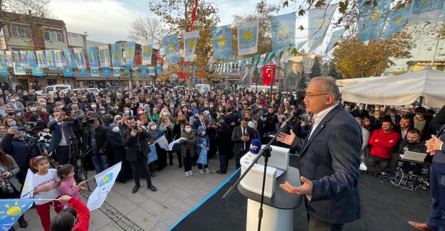 İYİ Parti'den 3 Genel Başkan Yardımcısıyla Yenişehir'de gövde gösterisi