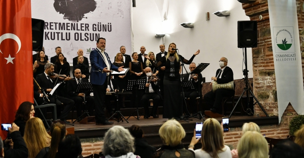 Şarkılar Öğretmenler İçin Söylendi