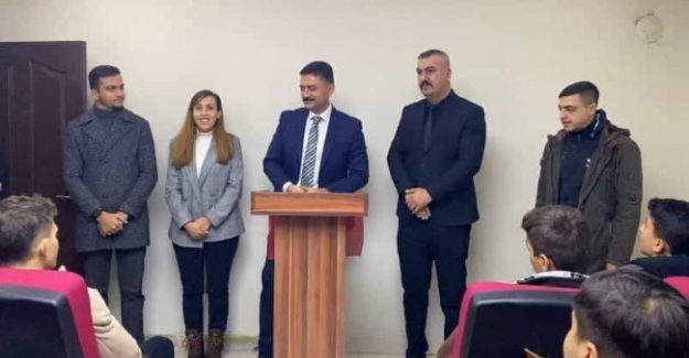 Böyle bir durum ilk defa yaşandı: "Kırıkkale Valisi Ülkü Ocaklarında Seminer Verdi"