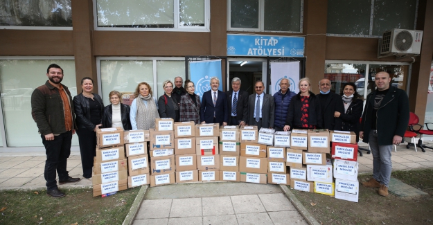 Emekliler Meclisi’nin 100 bininci kitap gururu