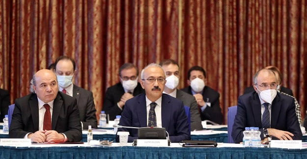 Hazine ve Maliye Bakanı Lütfi Elvan istifa etti!