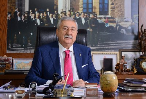 PALANDÖKEN: "Enflasyonu arttıran fırsatçılar için gerekli önlemler zaman kaybedilmeden alınmalı"