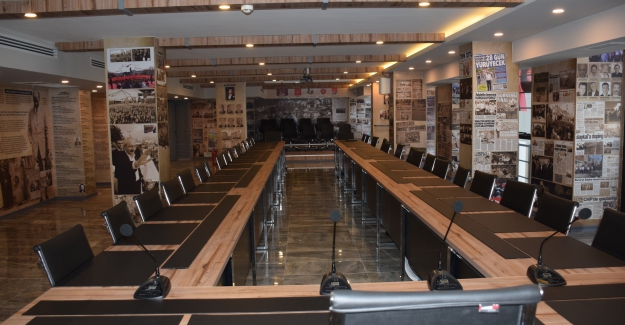 Bursa, CHP'nin "100 Yıllık Anı Duvarı" oldu