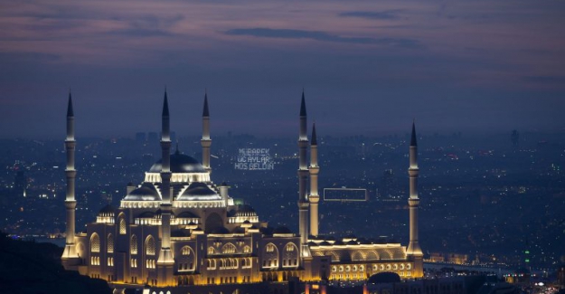 Diyanet 2022 üç aylar takvimini açıkladı