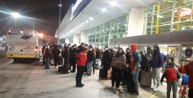 İstanbul yolcuları yurtlara yerleştirildi