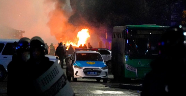 Kazakistan’ın Almata şehrinde yaklaşık 2 bin gösterici gözaltına alındı