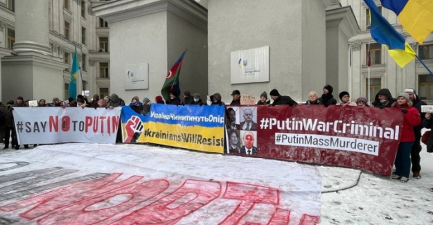 Rusya ile uluslararası müzakere arifesinde Kıyiv'de eylem: Putin'e "HAYIR" deyin!