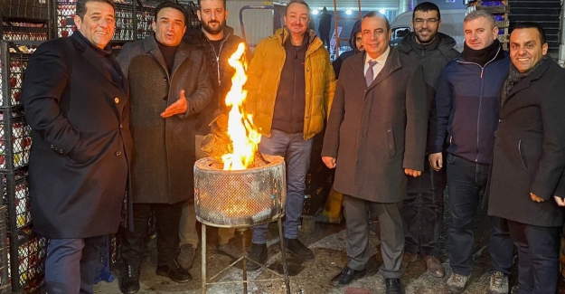 Sabah Saat: 05.00 - Ana muhalefet Bursa Hali'nde mesaide..