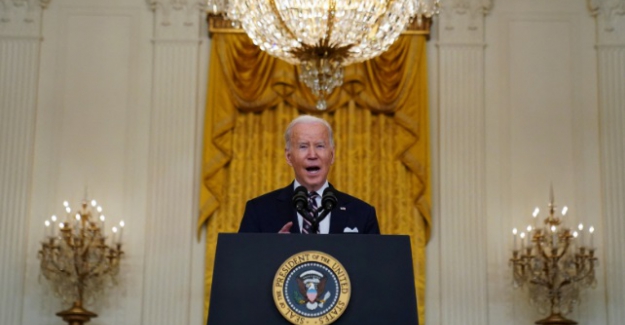 Biden: Ruslarla savaşmaya niyetimiz yok; Rusya'nın iki büyük bankası ve Moskova elitlerine yaptırım uygulanacak
