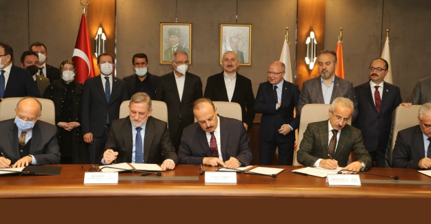 İzmir Otoyolu OSB Kavşağı Protokolü İmzalandı
