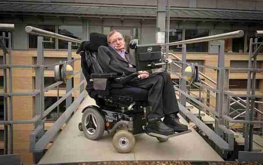Stephen Hawking bilim dünyasına neler kazandırdı?