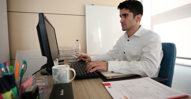 Üniversiteye hazırlanan gençlere destek