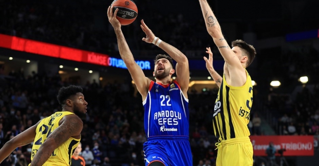 EuroLeague: Anadolu Efes 84-79 Fenerbahçe Beko