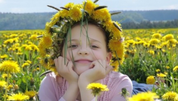 Baharda göz allerjisine dikkat!