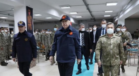 Cumhurbaşkanı Erdoğan’dan Mehmetçiğe iftar sürprizi