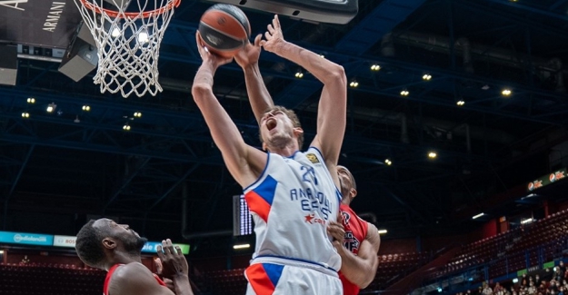 Olimpia Milano 48 - 64 Anadolu Efes