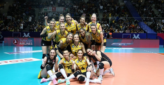Türk Hava Yolları'nı 3-1 mağlup eden VakıfBank, finale yükseldi