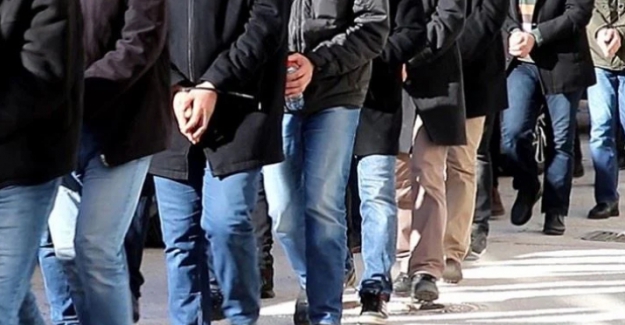 İzmir'de Fethullahçı Terör Örgütü'ne yönelik operasyon: 11 gözaltı