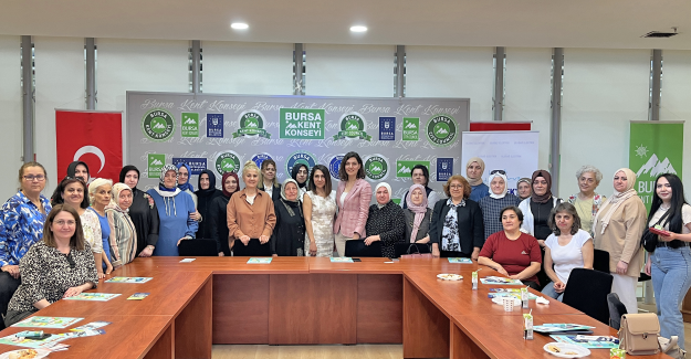 Kadınlar tasarruf öğreniyor, faturalarını düşürüyor