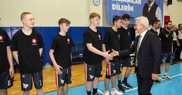 Kardeş Kentler Basketbol Turnuvası başladı