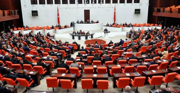 Meclis Fetö tartışmasıyla karıştı: "Şerefsiz haysiyetsiz"