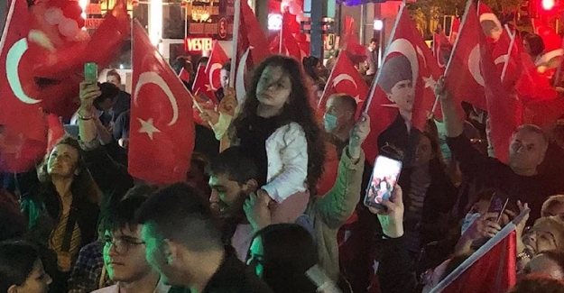 Samsun’da 10 bin kişilik fener alayı