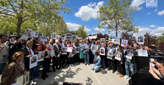 Uygur Türkleri, Çin'in Ankara Büyükelçiliği önünde protesto gerçekleştirdi