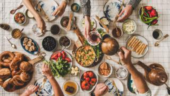 Uzmanı açıkladı: Ramazan Bayramı’nı sağlıklı geçirmek için 6 öneri