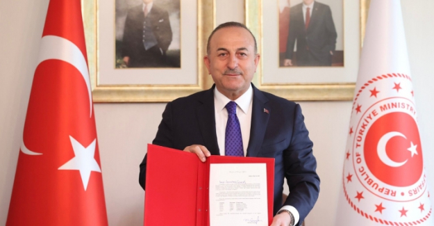 Bakan Çavuşoğlu: "Türkiye'nin yabancı dillerdeki adı "Türkiye" olarak tescillendi"