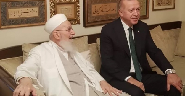 İsmailağa Cemaati lideri Mahmut Ustaosmanoğlu 93 yaşında hayatını kaybetti