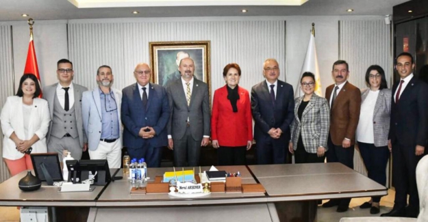 İYİ Parti Osmangazi'den Genel Merkezlerine destek ziyareti