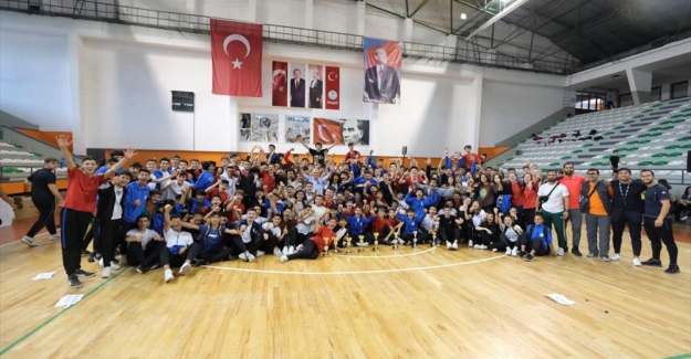 Kurtuluş Kupasında ödüller sahiplerini buldu