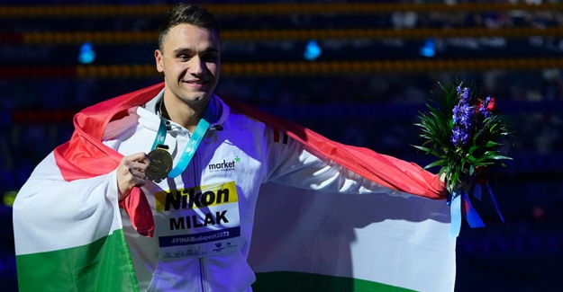 Macar yüzücüden dünya rekoru