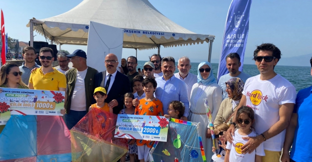 Mudanya semalarında atıklar uçtu