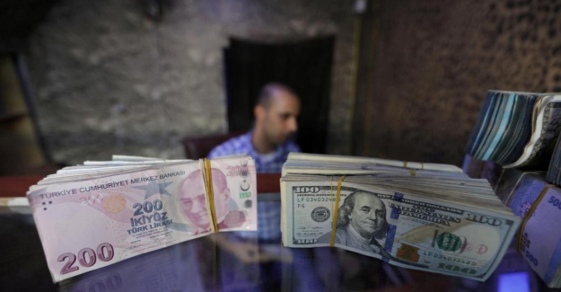 Reuters: Kamu bankası çalışanlarına dövizden TL'ye geçirme performans hedefi kondu