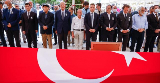 Eski Dışişleri Bakanı İlter Türkmen son yolculuğuna uğurlandı