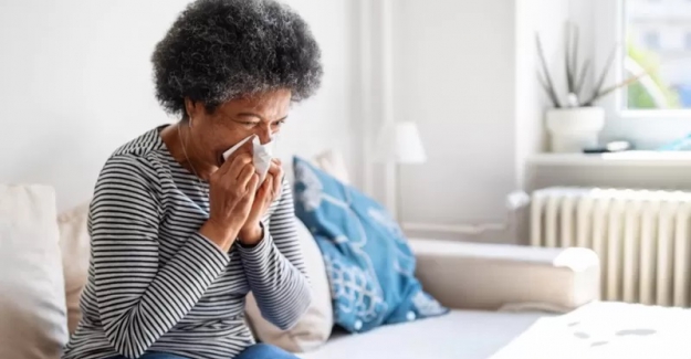 İngiltere'de Covid vakaları yarım milyon arttı