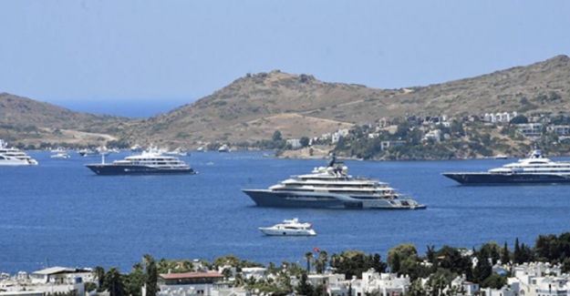 Uyuşturucu yüklü lüks yata, Bodrum Sahil güvenlik el koydu