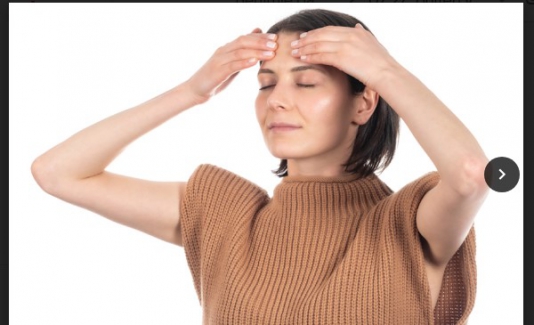 Yüz yogası egzersizleri cildi gençleştiriyor