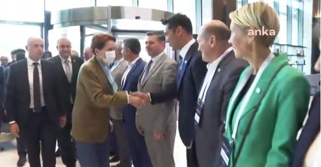 Akşener, İyi Parti Marmara Bölgesi İl ve İlçe Başkanlarıyla Bir Araya Geldi