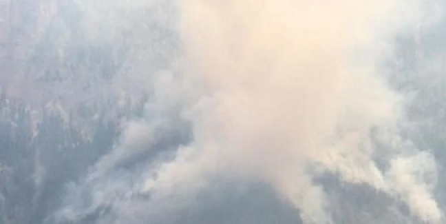 Mersin'in Tarsus ve Toroslar ilçeleri arasında orman yangını