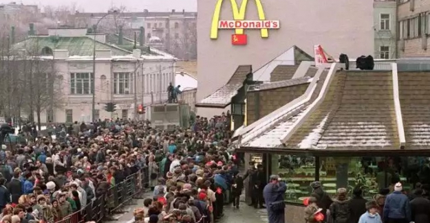 Geldiğinde kuyruk oldu... Gidişinde bayram yaptılar... McDonald’s böyle kovuldu