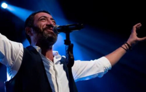 Hakan Altun sevenleri için Bursa’da…