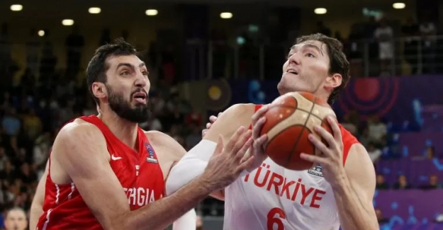 Türkiye Gürcistan'a ikinci uzatmada 88-83 yenildi