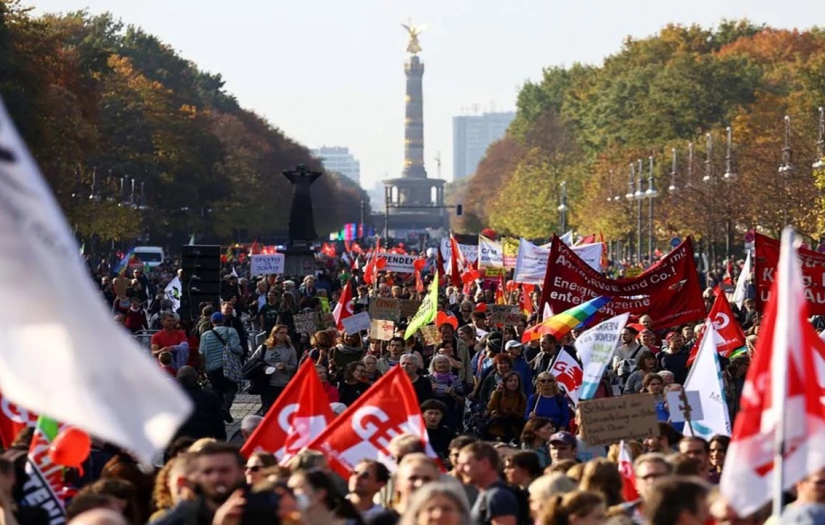 Almanya’da binlerce kişi 'adil paylaşım' talebiyle sokaklara çıktı