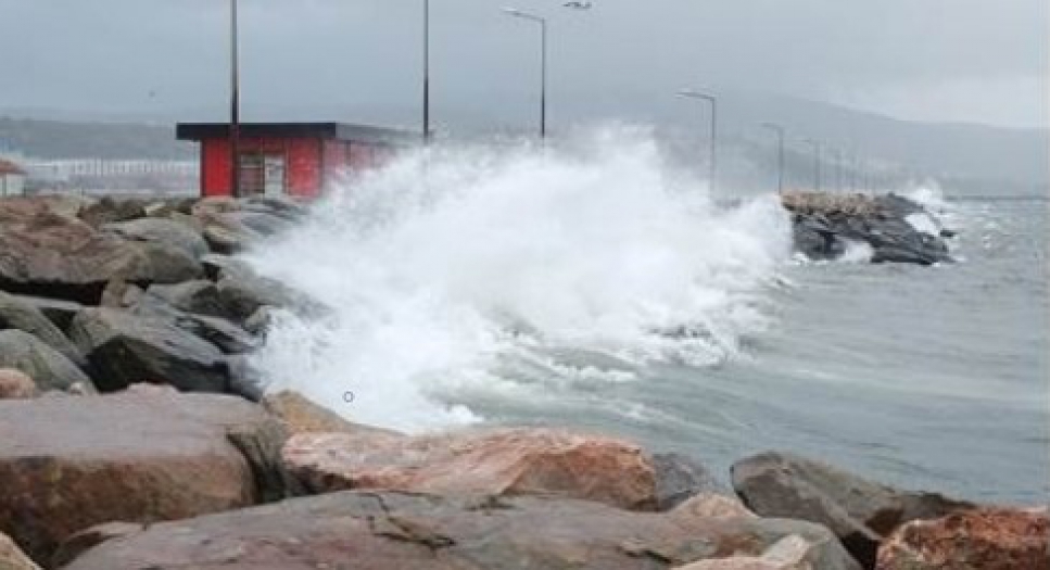 Batı Karadeniz ve Kuzey Ege'de fırtına uyarısı