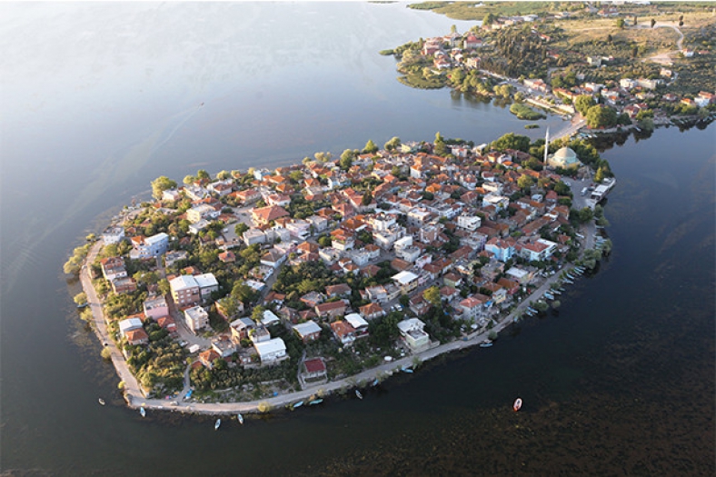 Bursa Gölyazı’da 2500 yıllık tarih gün yüzüne çıkıyor